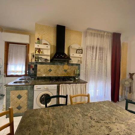 A Casa Di Glo' Apartman Porto Torres Kültér fotó